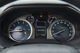   2018款丰田普拉多 3.5L自动TX-L后挂备胎