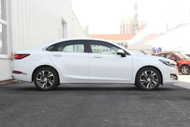   2019款北汽绅宝智道 1.5T CVT智领版