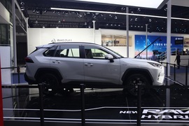   一汽丰田RAV4荣放双擎 成都车展实拍