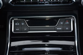   2019款众泰T600 1.5T 自动尊享版