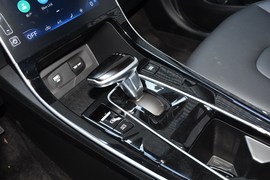   2020款现代ix25 1.5L CVT尊贵型