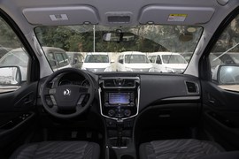   2019款东风风行F600L 2.0L 豪华型 7座