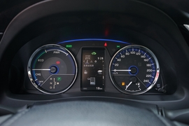   2020款丰田卡罗拉双擎E+ 1.8L E-CVT 舒适版