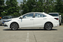   2020款丰田卡罗拉双擎E+ 1.8L E-CVT 舒适版
