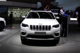   Jeep自由光 成都车展实拍