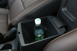   2019款 长安逸动DT 1.6L 自动智享型 国VI