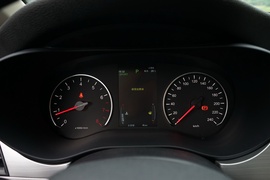   2021款比亚迪宋MAX 升级版 1.5T 自动尊贵型 6座