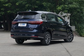   2021款比亚迪宋MAX 升级版 1.5T 自动尊贵型 6座