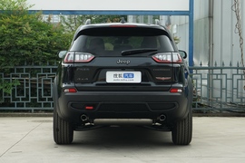   2020款 Jeep自由光 2.0T 四驱高性能旗舰版