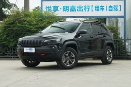   2020款 Jeep自由光 2.0T 四驱高性能旗舰版