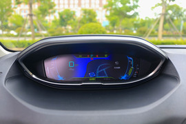   2020款东风标致4008 PHEV三擎豪华版