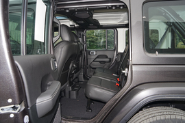   2021款 Jeep牧马人四门版 2.0T 80周年纪念版