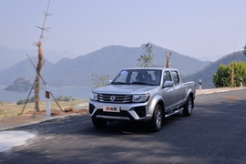   2021款东风锐骐皮卡 2.4T柴油两驱小康版基型车