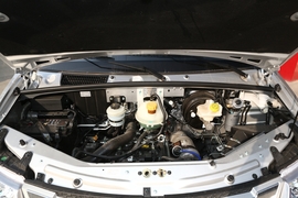   2020款 东风御风 V9 2.5T物流车长轴中顶7座国V ZD25