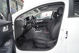  2021款 起亚K3 1.5L CVT青春版