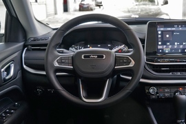   2021款 Jeep指南者 220T 自动领先版