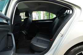   2021款斯柯达速派 TSI330 DSG舒适版