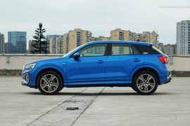   2022款奥迪Q2L  35TFSI时尚动感型
