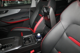   2021款瑞虎5x 超级英雄版 1.5T CVT尊贵型