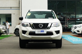   2020款日产途达 2.5L XE 手动两驱精英版