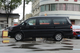   2022款东风风行菱智 奋斗款 M5L 1.6L 豪华型 7座