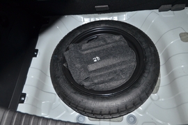   2021款BEIJING-X3 1.5T CVT荣耀版PLUS