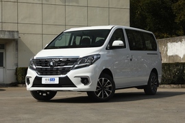   2022款东风风行M7 领爵款 2.0T 自动伯爵版