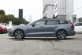   2022款沃尔沃V60 B5 智雅运动版