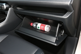   2021款丰田威兰达新能源 高性能版 2.5L 两驱劲擎版
