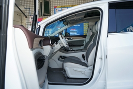   2022款东风风行·游艇 1.5T DCT扬帆版