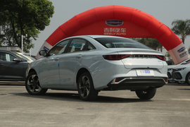   2022款吉利帝豪L 雷神Hi·X 1.5TD-DHT Pro 100KM Super 迅