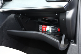   2022款标致408 1.6T顶配型