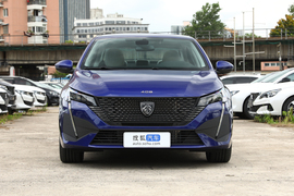   2022款标致408 1.6T顶配型