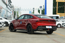   2022款长安UNI-V 1.5T 运动版