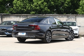   2023款沃尔沃S90 B5 智远豪华版
