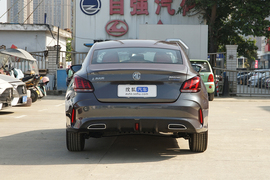   2022款名爵5 180DVVT CVT青春豪华版