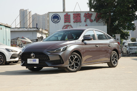   2022款名爵5 180DVVT CVT青春豪华版