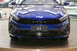   2023款起亚K3 1.5L CVT尊贵版