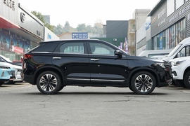   2023款奔腾T77 1.5T 自动豪华型