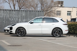   2023款保时捷 Cayenne S 2.9T 铂金版