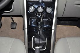   2014款吉利SC3 1.3L手动尊贵型