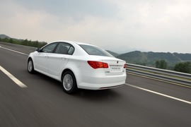   2014款荣威3501.5T 手自一体 劲尚版 外出试驾