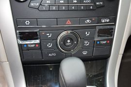   2014款奔腾B90 1.8T手自一体舒适型
