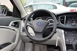   2014款奔腾B90 1.8T手自一体舒适型