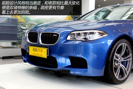   实拍新BMW M5