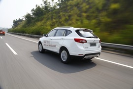   2014款陆风X5 2.0T 8AT试驾