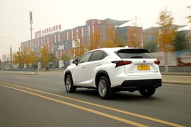   测试雷克萨斯NX300H