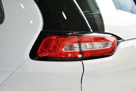   2014款Jeep自由光2.4L都市版