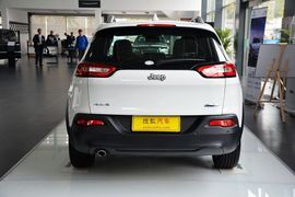   2014款Jeep自由光2.4L都市版