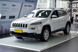   2014款Jeep自由光2.4L都市版